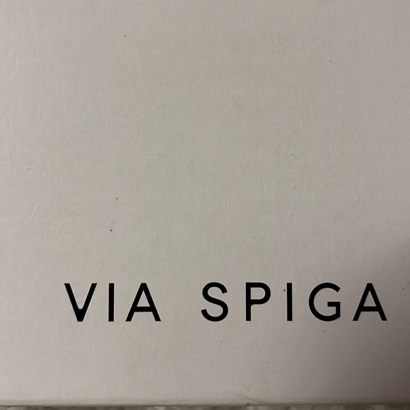 Via Spiga, Marty - Picture 3 of 6